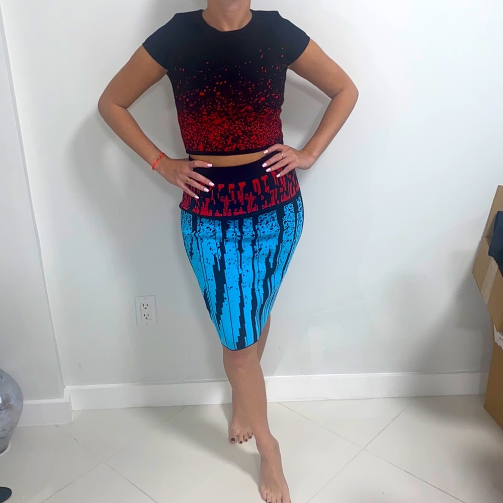 WOW COUTURE two piece set sz Medium
